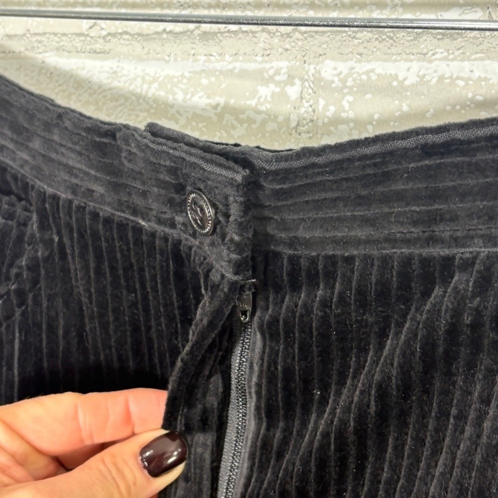 NWT Vintage Womens Black Corduroy Mini Skirt Size 8 (Fits 6) 90s Grunge Academia - Picture 4 of 10